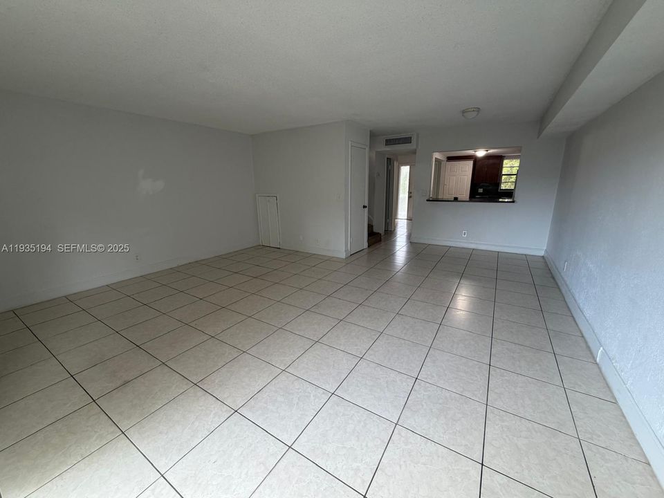 В аренду: $2,150 (3 спален, 2 ванн, 1440 Квадратных фут)