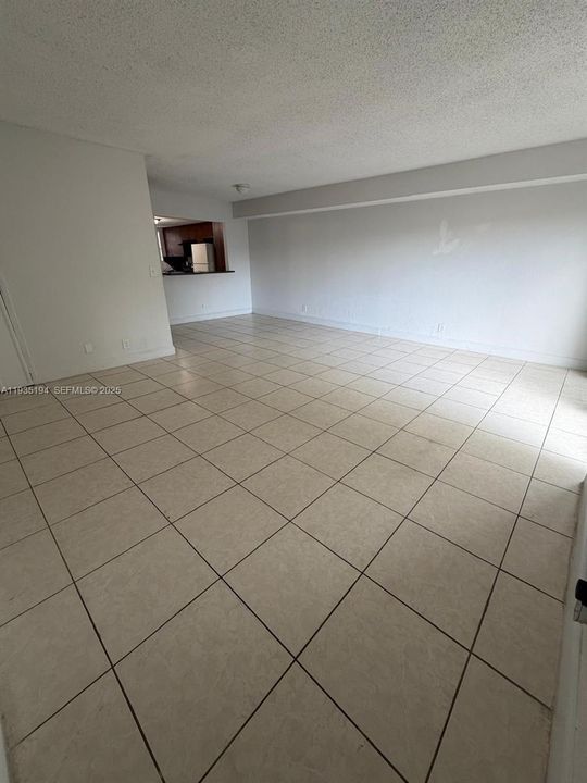 В аренду: $2,150 (3 спален, 2 ванн, 1440 Квадратных фут)