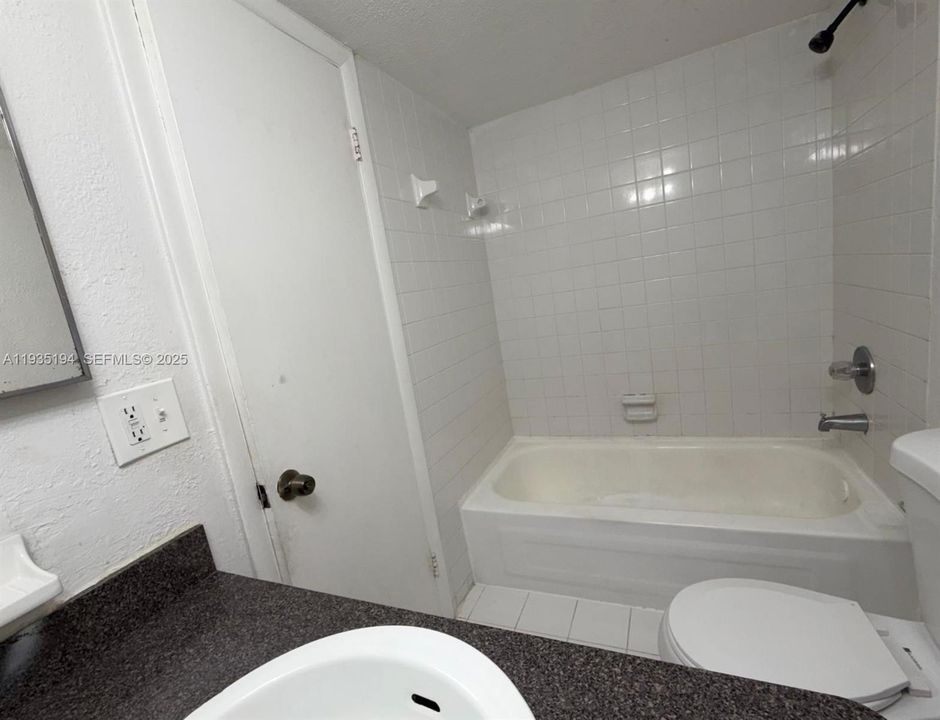 В аренду: $2,150 (3 спален, 2 ванн, 1440 Квадратных фут)