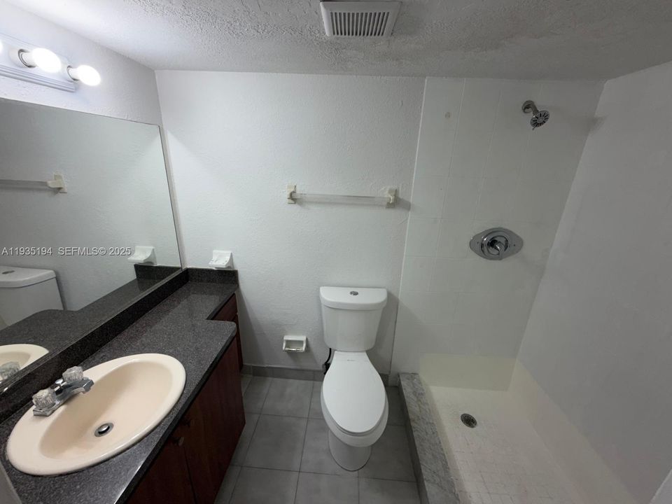 В аренду: $2,150 (3 спален, 2 ванн, 1440 Квадратных фут)