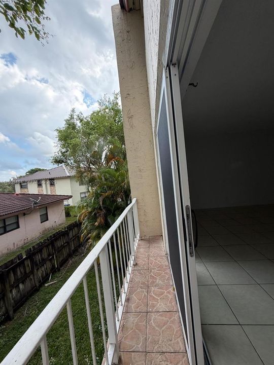 В аренду: $2,150 (3 спален, 2 ванн, 1440 Квадратных фут)