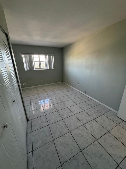 For Rent: $2,000 (2 beds, 2 baths, 875 Square Feet)