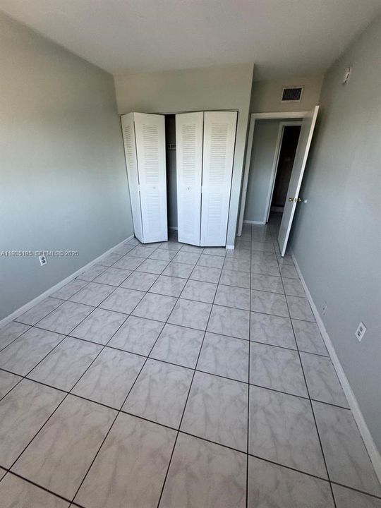 For Rent: $2,000 (2 beds, 2 baths, 875 Square Feet)