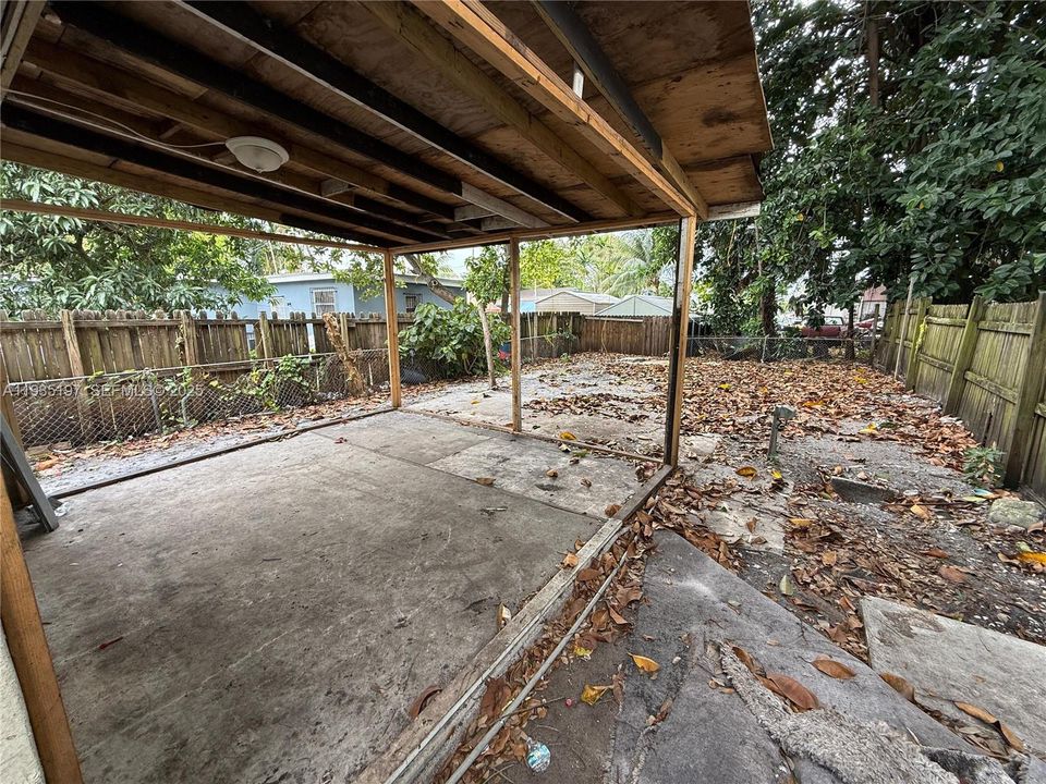 出租: $2,600 (3 贝兹, 2 浴室, 2580 平方英尺)