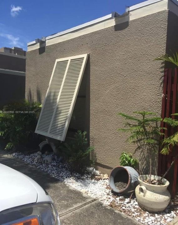 For Sale: $445,000 (3 beds, 2 baths, 1315 Square Feet)