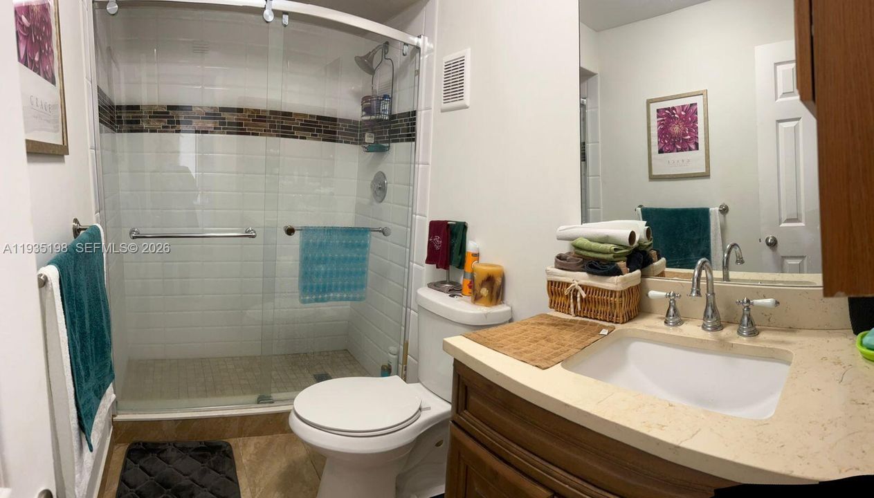 For Sale: $435,000 (3 beds, 2 baths, 1315 Square Feet)