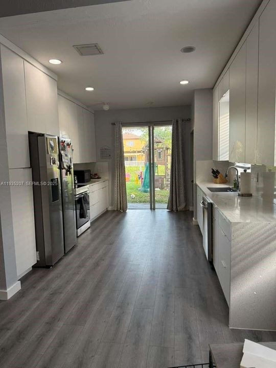 En Renta: $2,700 (3 camas, 2 baños, 1652 Pies cuadrados)