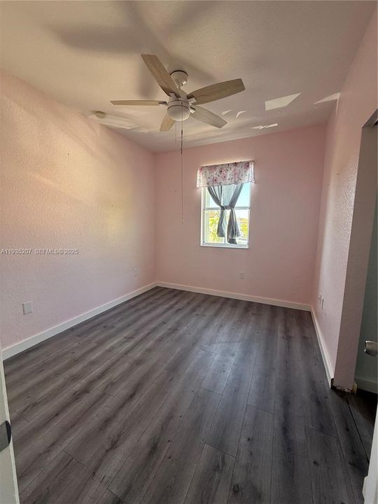 En Renta: $2,700 (3 camas, 2 baños, 1652 Pies cuadrados)