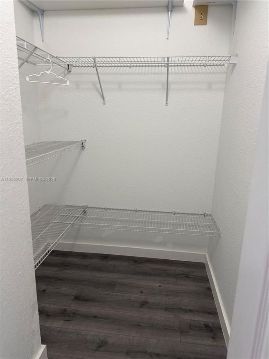 En Renta: $2,700 (3 camas, 2 baños, 1652 Pies cuadrados)