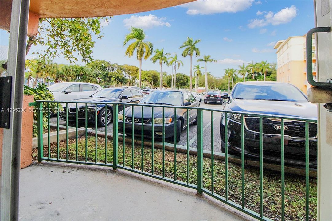 En Venta: $235,000 (2 camas, 2 baños, 870 Pies cuadrados)