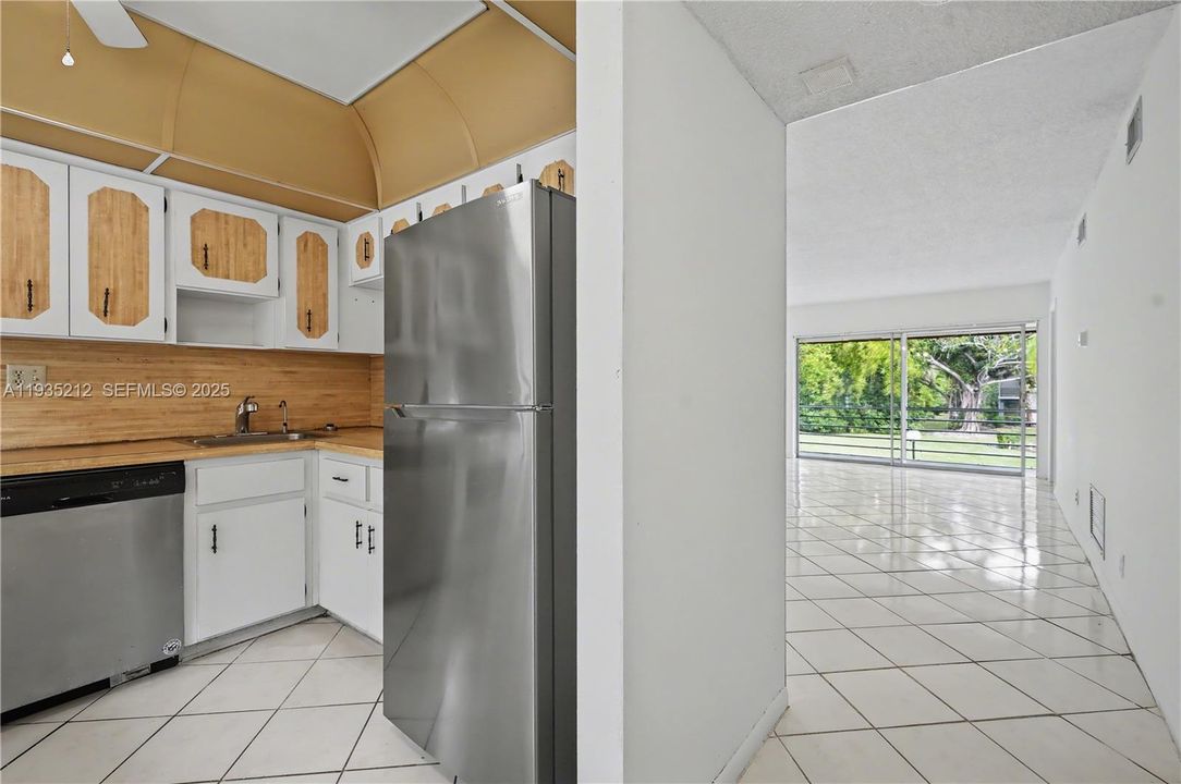 En Renta: $1,795 (2 camas, 2 baños, 904 Pies cuadrados)