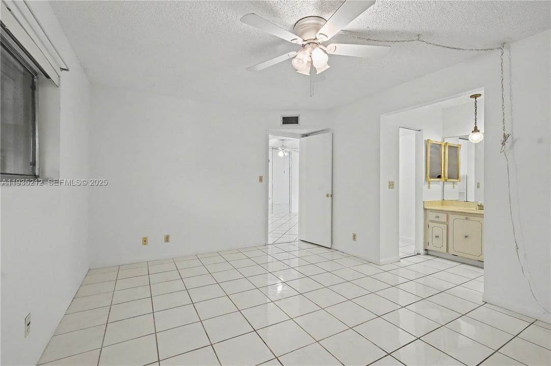 En Renta: $1,795 (2 camas, 2 baños, 904 Pies cuadrados)