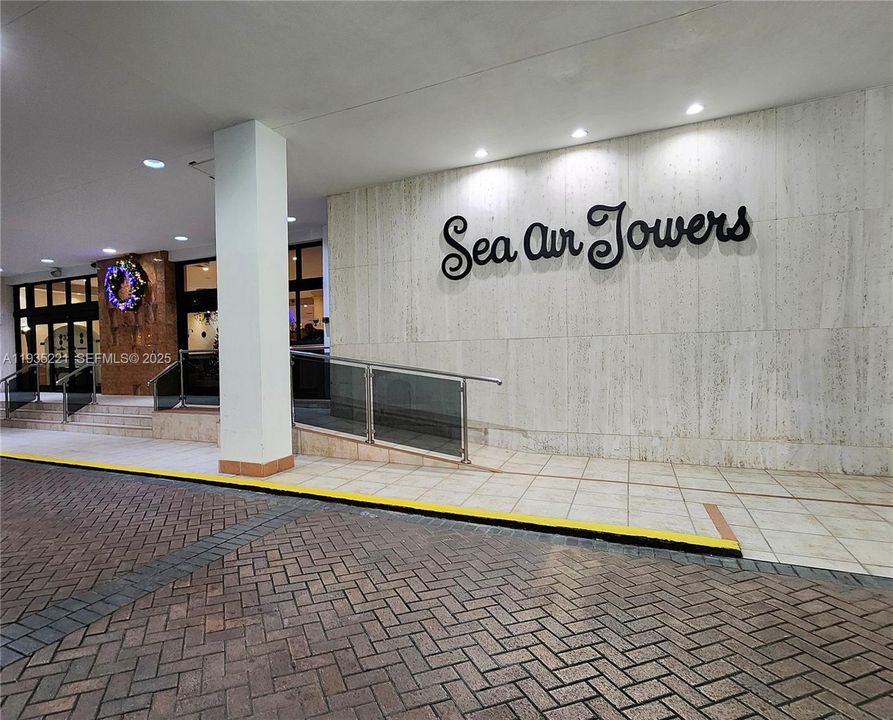 待售: $455,000 (2 贝兹, 1 浴室, 871 平方英尺)