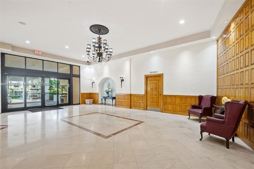 待售: $455,000 (2 贝兹, 1 浴室, 871 平方英尺)