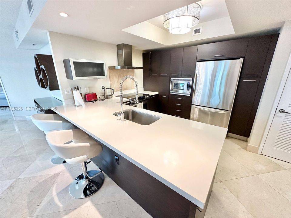 В аренду: $4,900 (3 спален, 2 ванн, 1447 Квадратных фут)