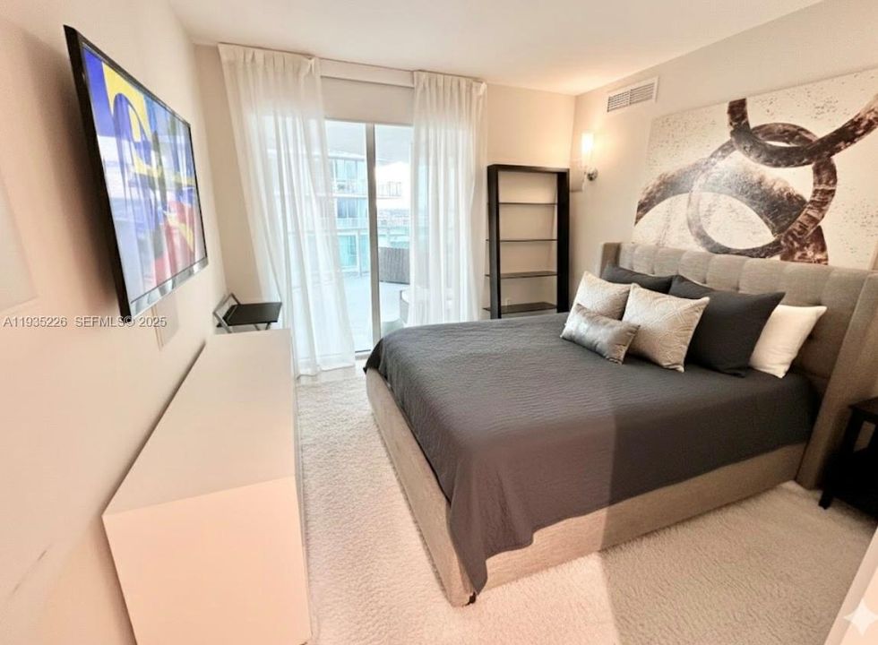 В аренду: $4,900 (3 спален, 2 ванн, 1447 Квадратных фут)