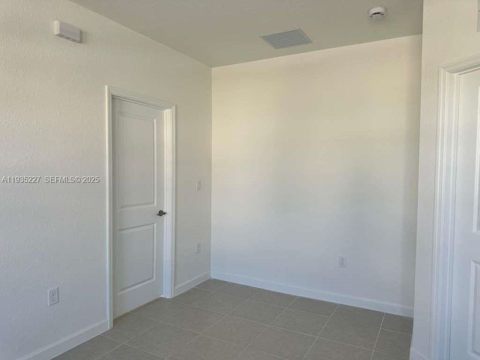 For Rent: $1,500 (1 beds, 1 baths, 0 Square Feet)