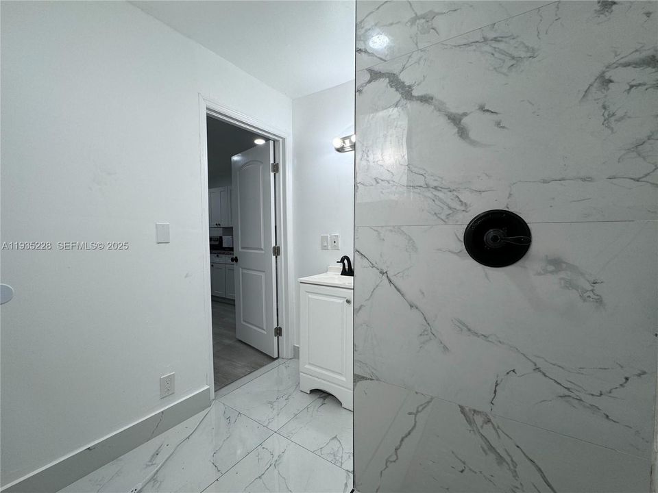 En Venta: $750,000 (0 camas, 0 baños, 1452 Pies cuadrados)