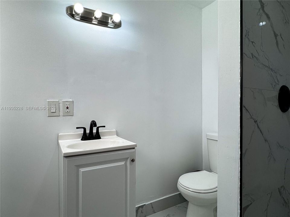 En Venta: $750,000 (0 camas, 0 baños, 1452 Pies cuadrados)