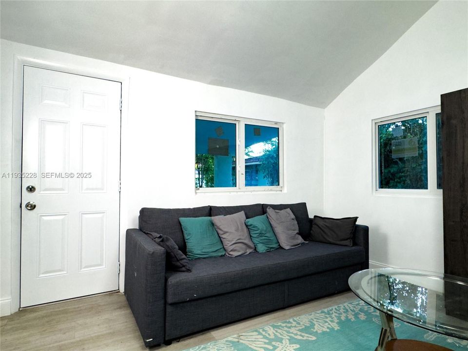 En Venta: $750,000 (0 camas, 0 baños, 1452 Pies cuadrados)