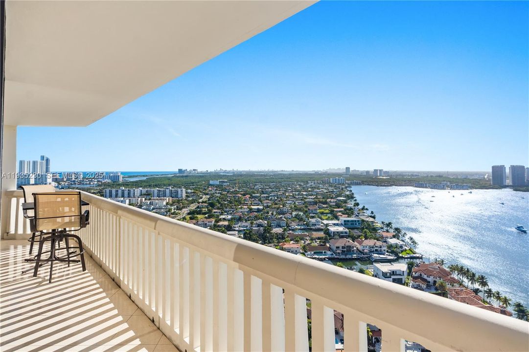 待售: $699,000 (3 贝兹, 2 浴室, 1900 平方英尺)