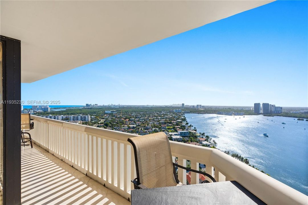 待售: $699,000 (3 贝兹, 2 浴室, 1900 平方英尺)