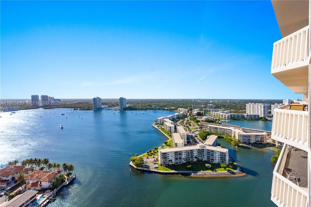 待售: $699,000 (3 贝兹, 2 浴室, 1900 平方英尺)