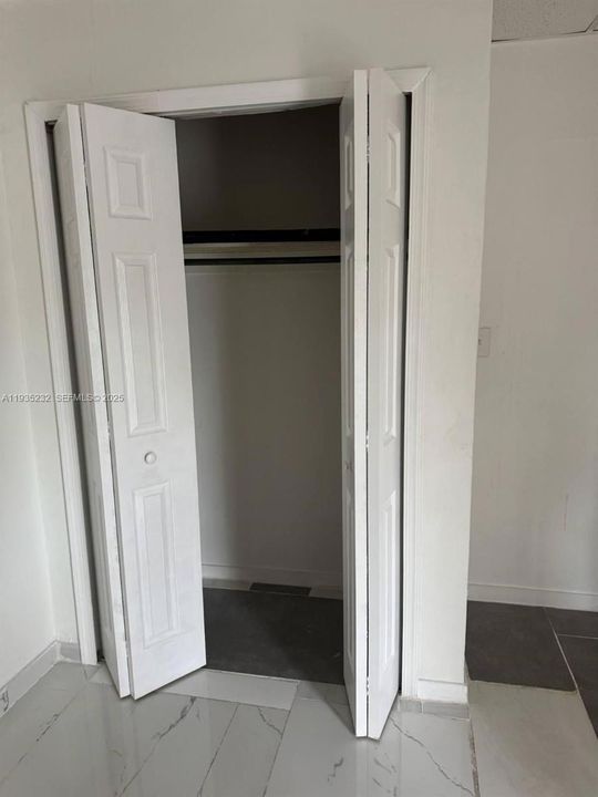 For Rent: $1,100 (1 beds, 1 baths, 0 Square Feet)