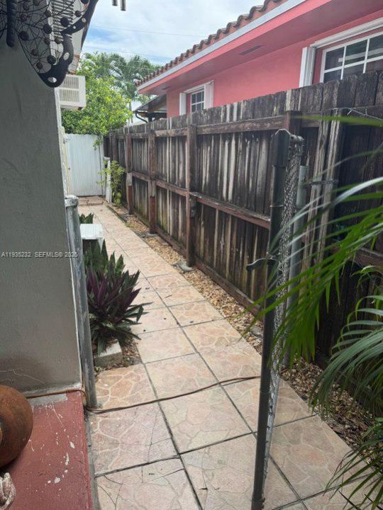 For Rent: $1,100 (1 beds, 1 baths, 0 Square Feet)