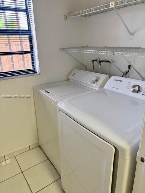 出租: $2,700 (2 贝兹, 2 浴室, 1124 平方英尺)