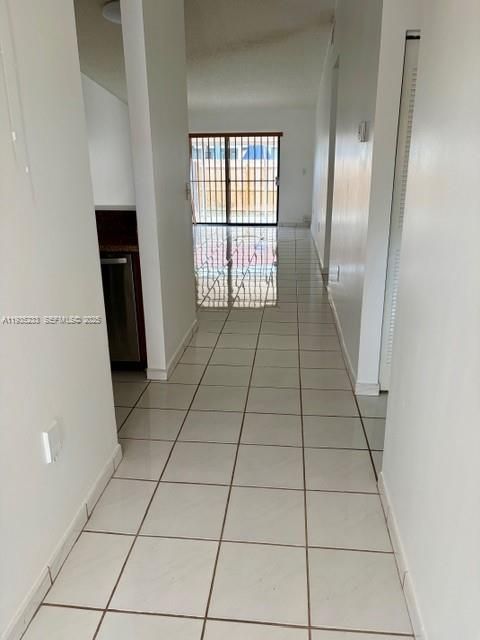 出租: $2,700 (2 贝兹, 2 浴室, 1124 平方英尺)