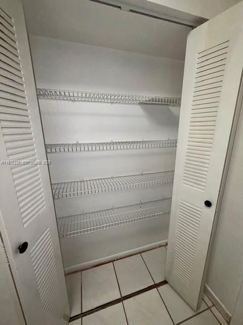 出租: $2,700 (2 贝兹, 2 浴室, 1124 平方英尺)