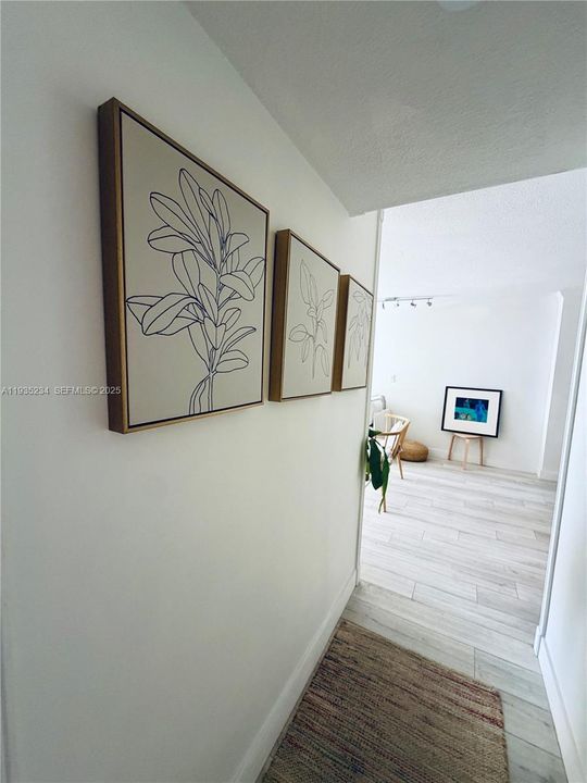 For Rent: $3,500 (2 beds, 2 baths, 1030 Square Feet)