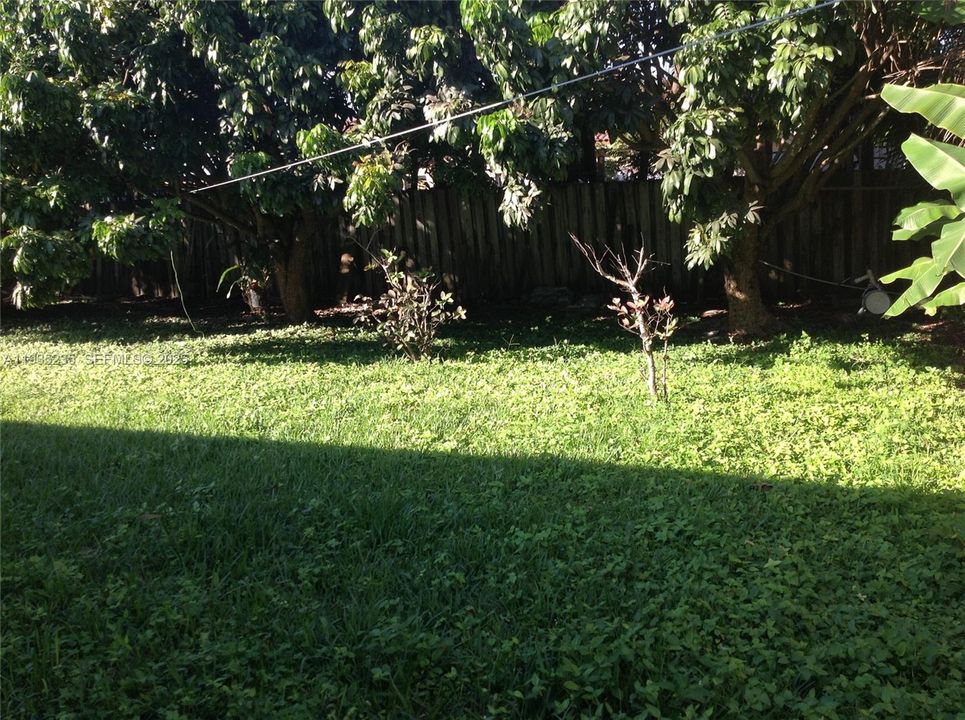 В аренду: $2,800 (3 спален, 2 ванн, 1294 Квадратных фут)