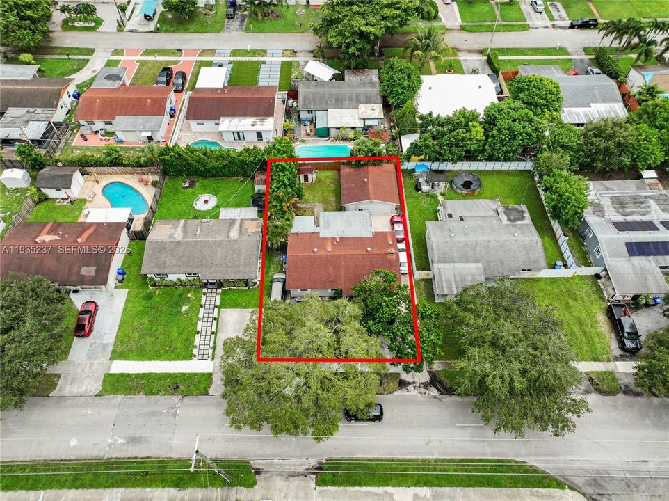 For Sale: $499,000 (3 beds, 2 baths, 1384 Square Feet)