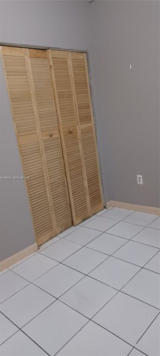 For Rent: $1,650 (1 beds, 1 baths, 406 Square Feet)