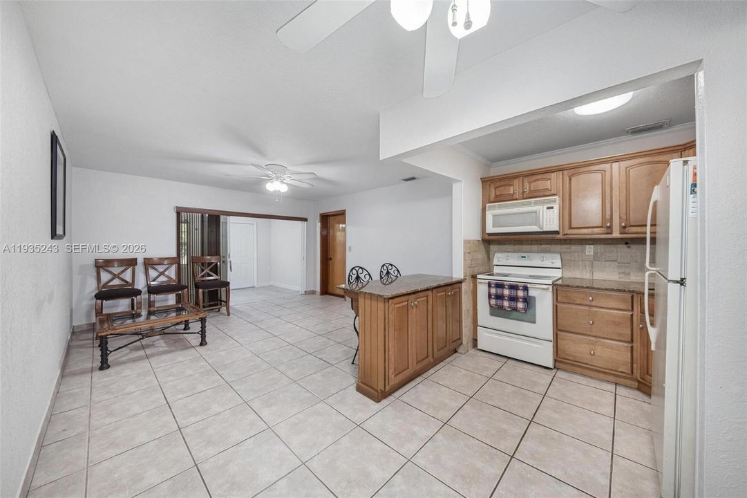 На продажу: $949,300 (0 спален, 0 ванн, 2998 Квадратных фут)