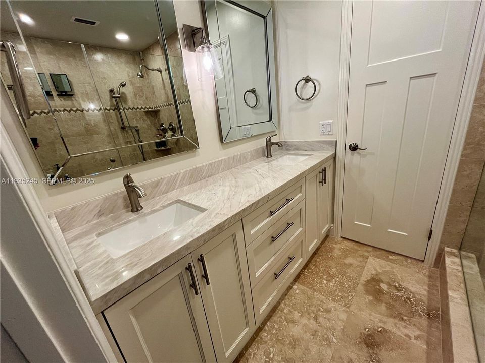 待售: $1,499,000 (3 贝兹, 3 浴室, 2261 平方英尺)