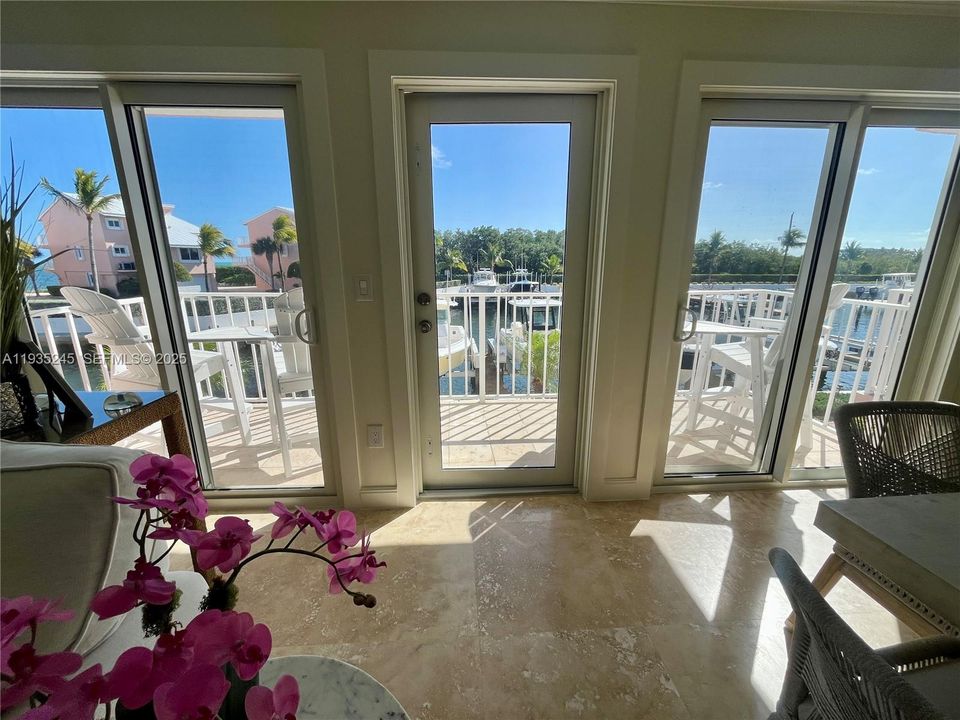 待售: $1,499,000 (3 贝兹, 3 浴室, 2261 平方英尺)