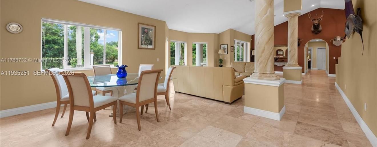 En Venta: $2,350,000 (7 camas, 5 baños, 4343 Pies cuadrados)