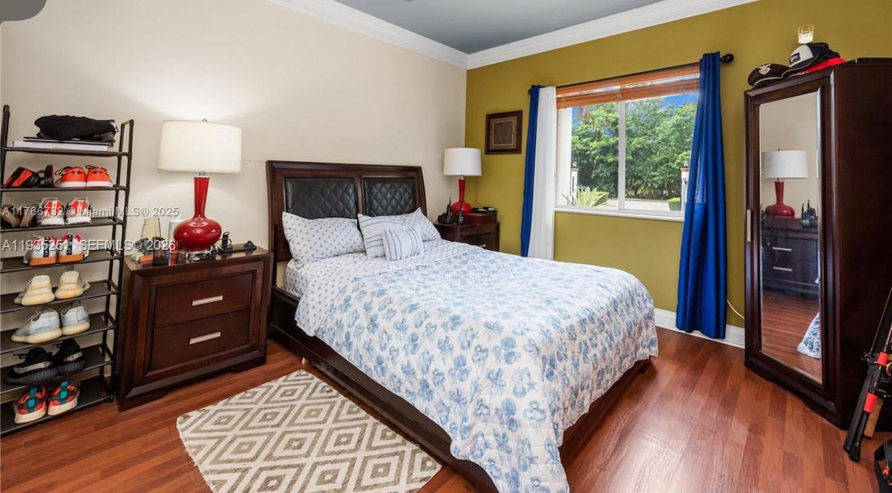 En Venta: $2,350,000 (7 camas, 5 baños, 4343 Pies cuadrados)