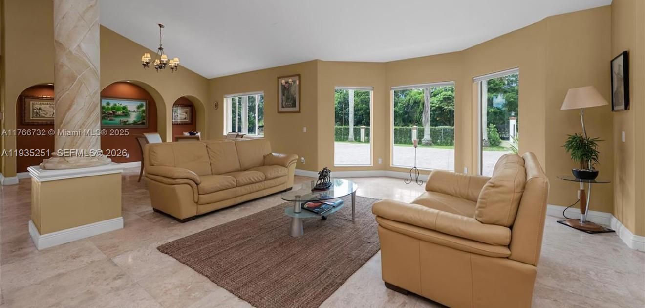 En Venta: $2,350,000 (7 camas, 5 baños, 4343 Pies cuadrados)