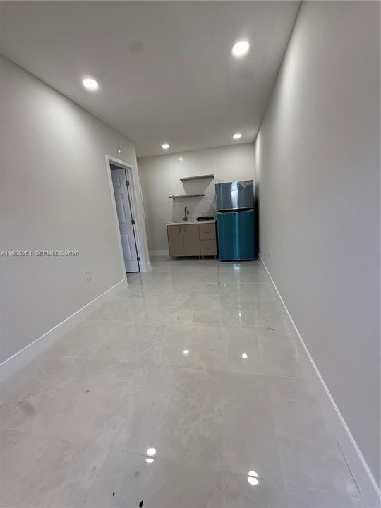 出租: $1,500 (1 贝兹, 1 浴室, 0 平方英尺)