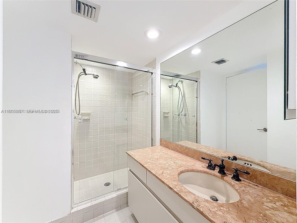 На продажу: $1,350,000 (4 спален, 3 ванн, 2857 Квадратных фут)