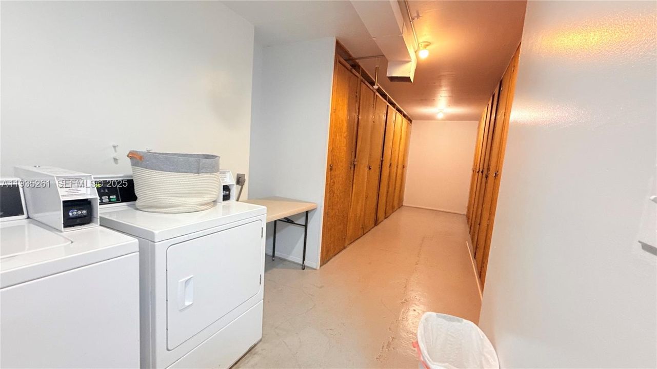 出租: $1,750 (1 贝兹, 1 浴室, 900 平方英尺)