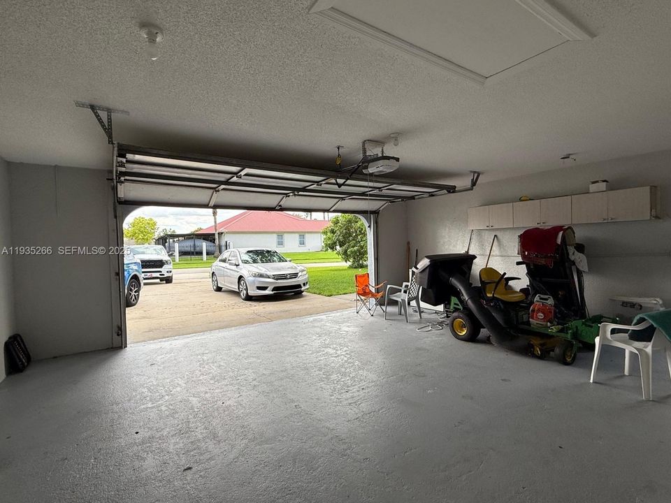 En Venta: $499,000 (3 camas, 2 baños, 2037 Pies cuadrados)