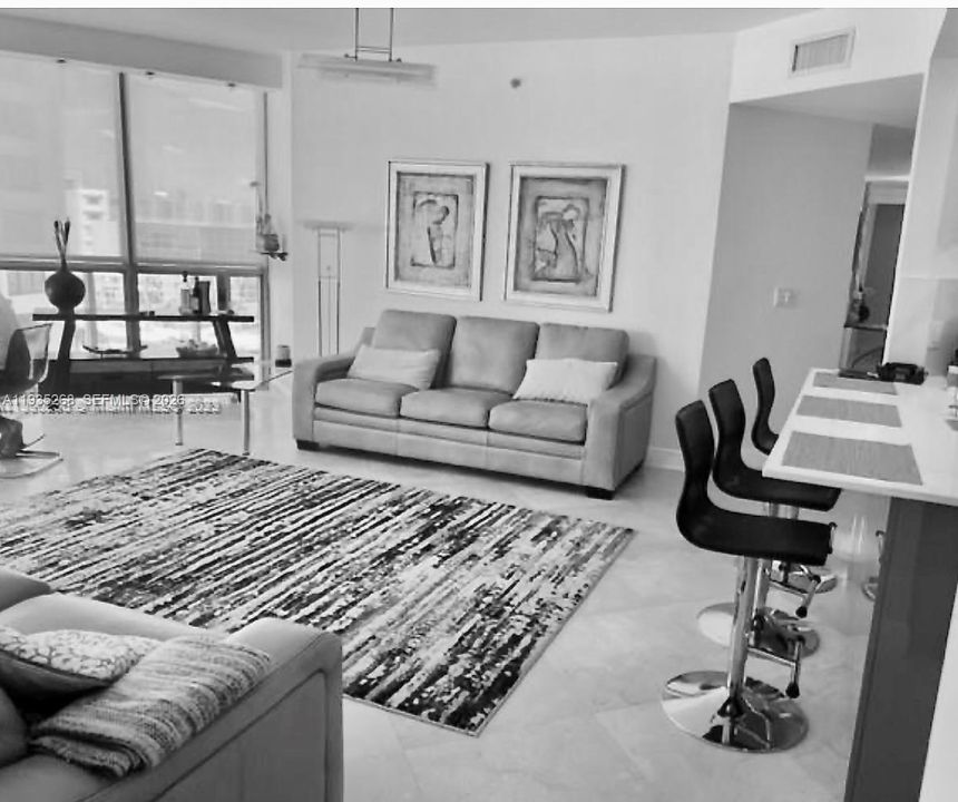 En Venta: $1,499,000 (3 camas, 3 baños, 2115 Pies cuadrados)