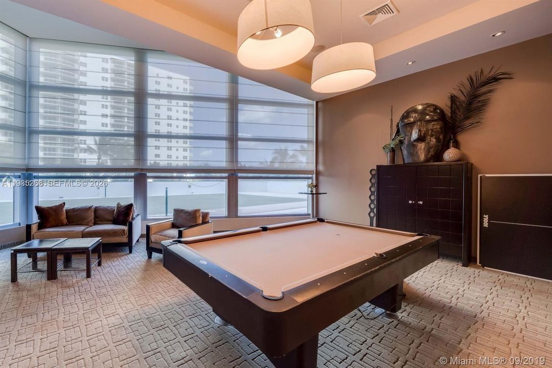 En Venta: $1,499,000 (3 camas, 3 baños, 2115 Pies cuadrados)