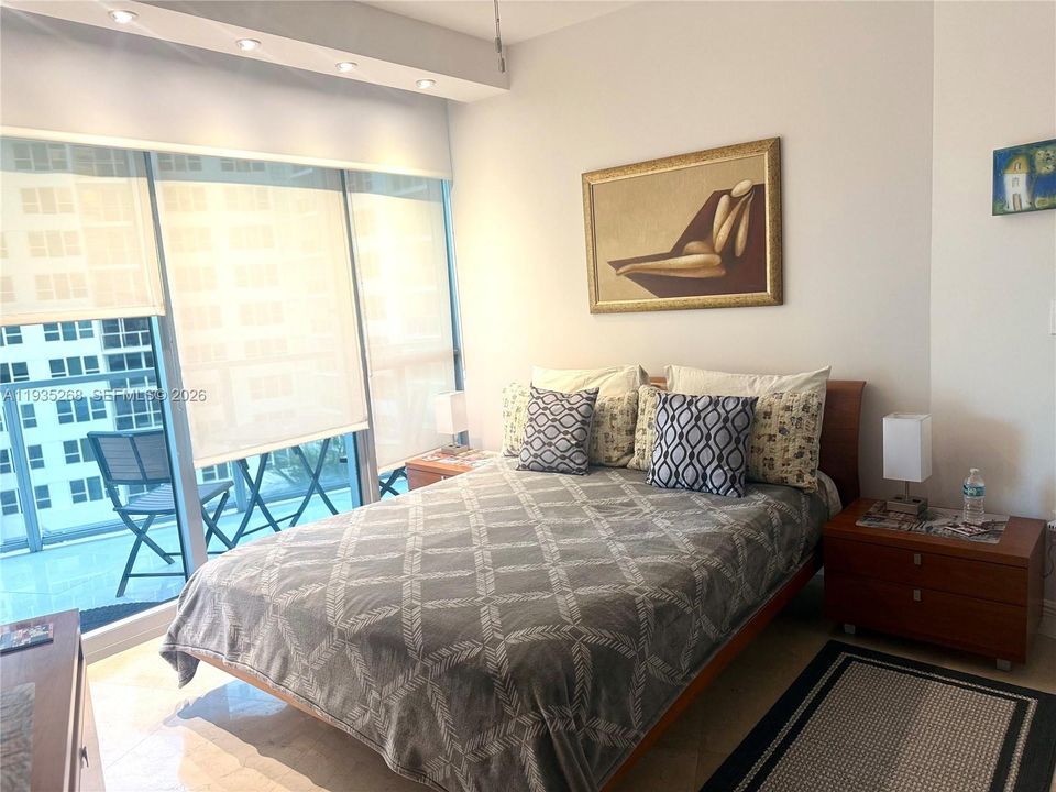 En Venta: $1,499,000 (3 camas, 3 baños, 2115 Pies cuadrados)