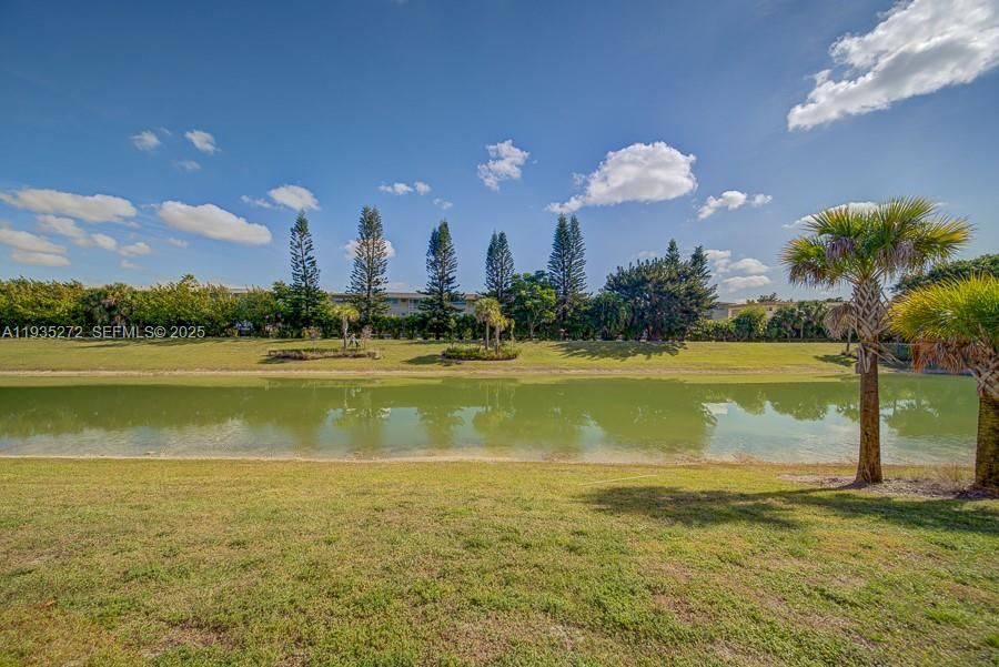 В аренду: $4,300 (3 спален, 2 ванн, 1760 Квадратных фут)